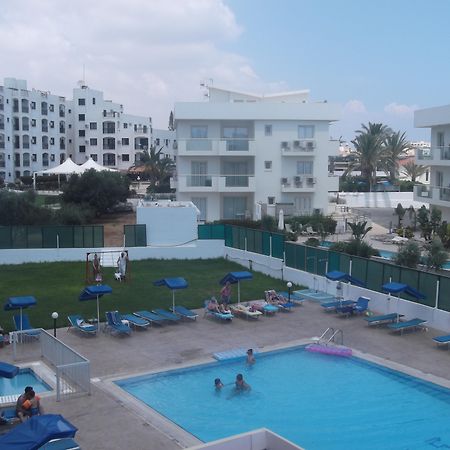 Livas Hotel Apartments Pernera Luaran gambar