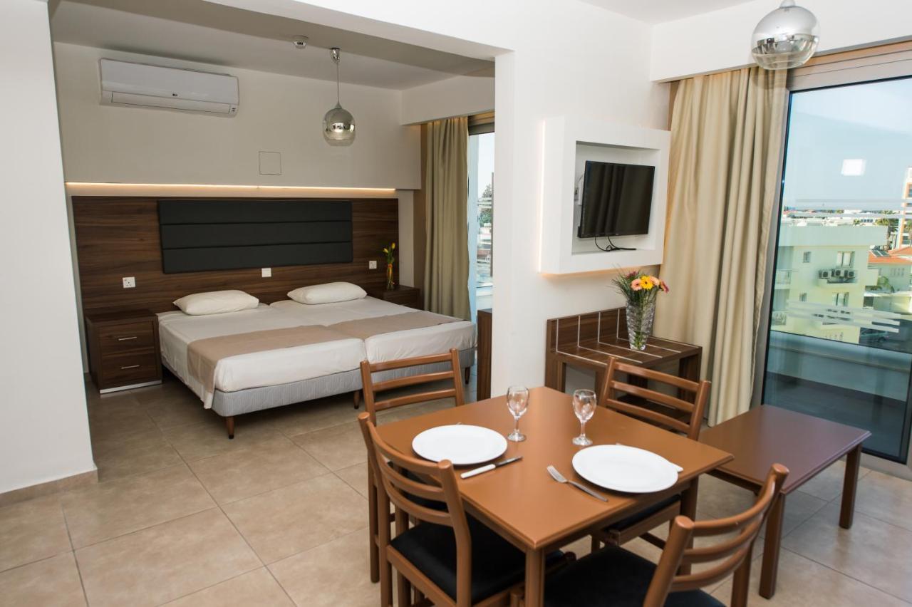 Livas Hotel Apartments Pernera Luaran gambar