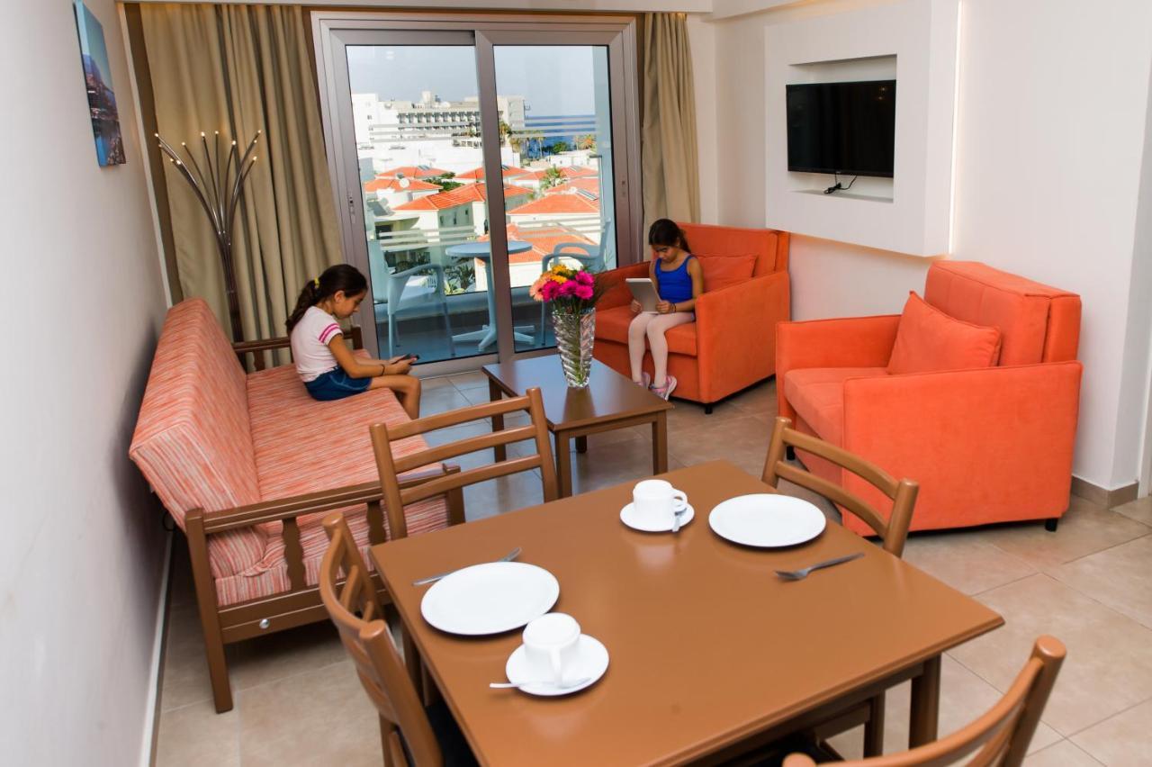Livas Hotel Apartments Pernera Luaran gambar