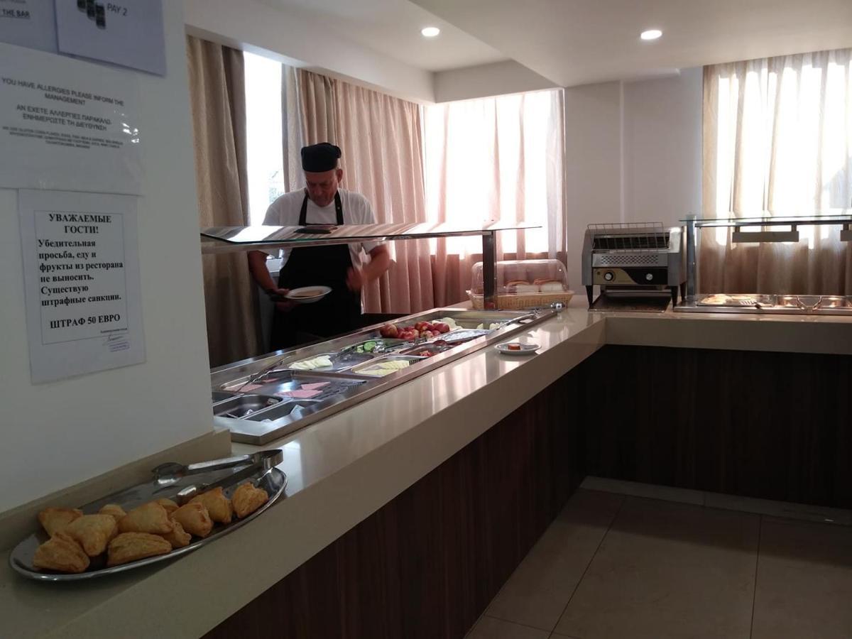 Livas Hotel Apartments Pernera Luaran gambar
